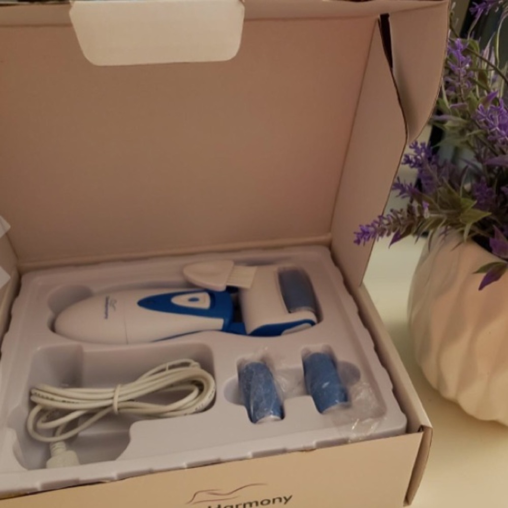 Electric Foot Callus Remover Rechargeable - Picture 5 of 6